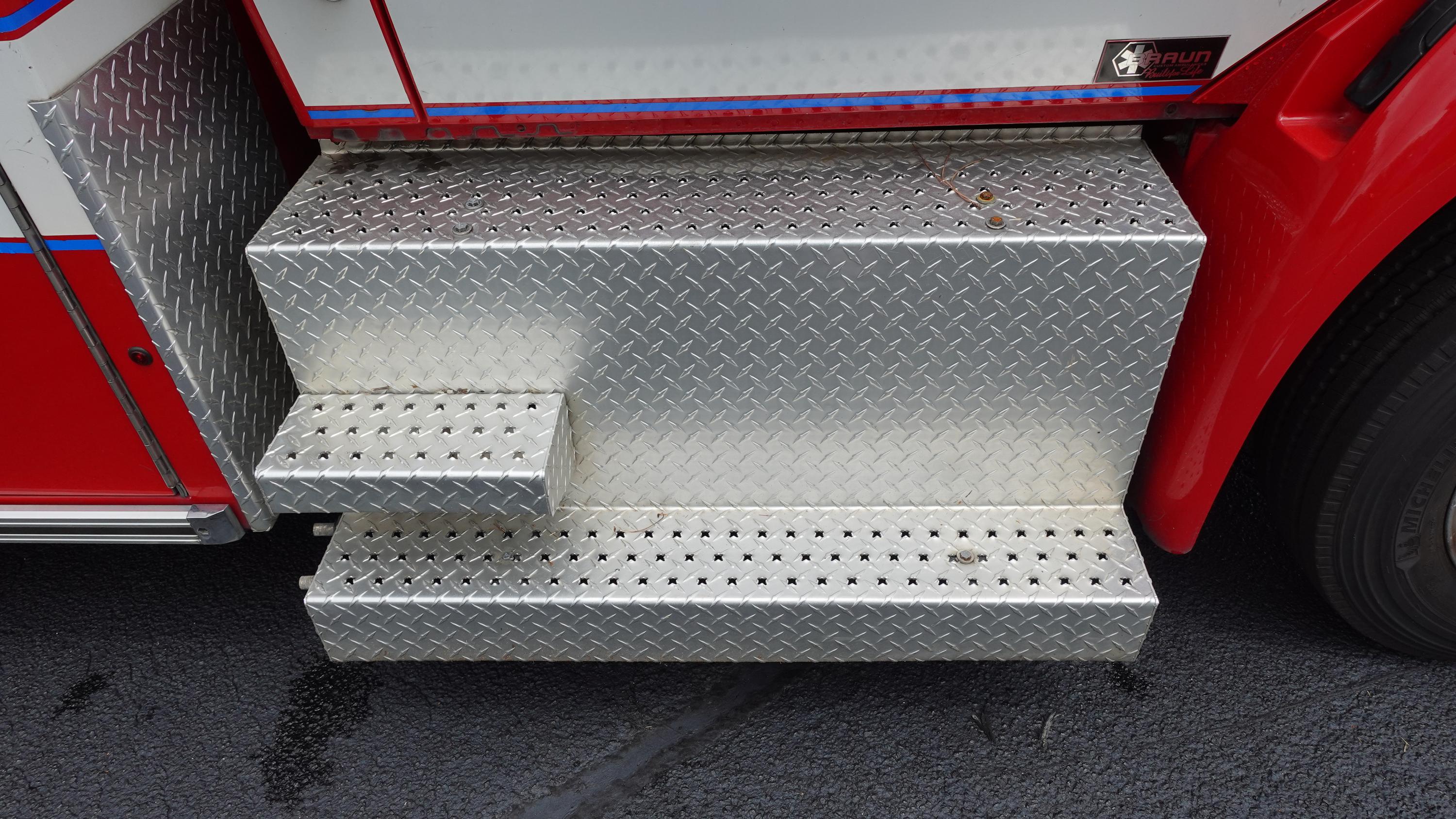 2016 Braun International Type I Ambulance - image 23