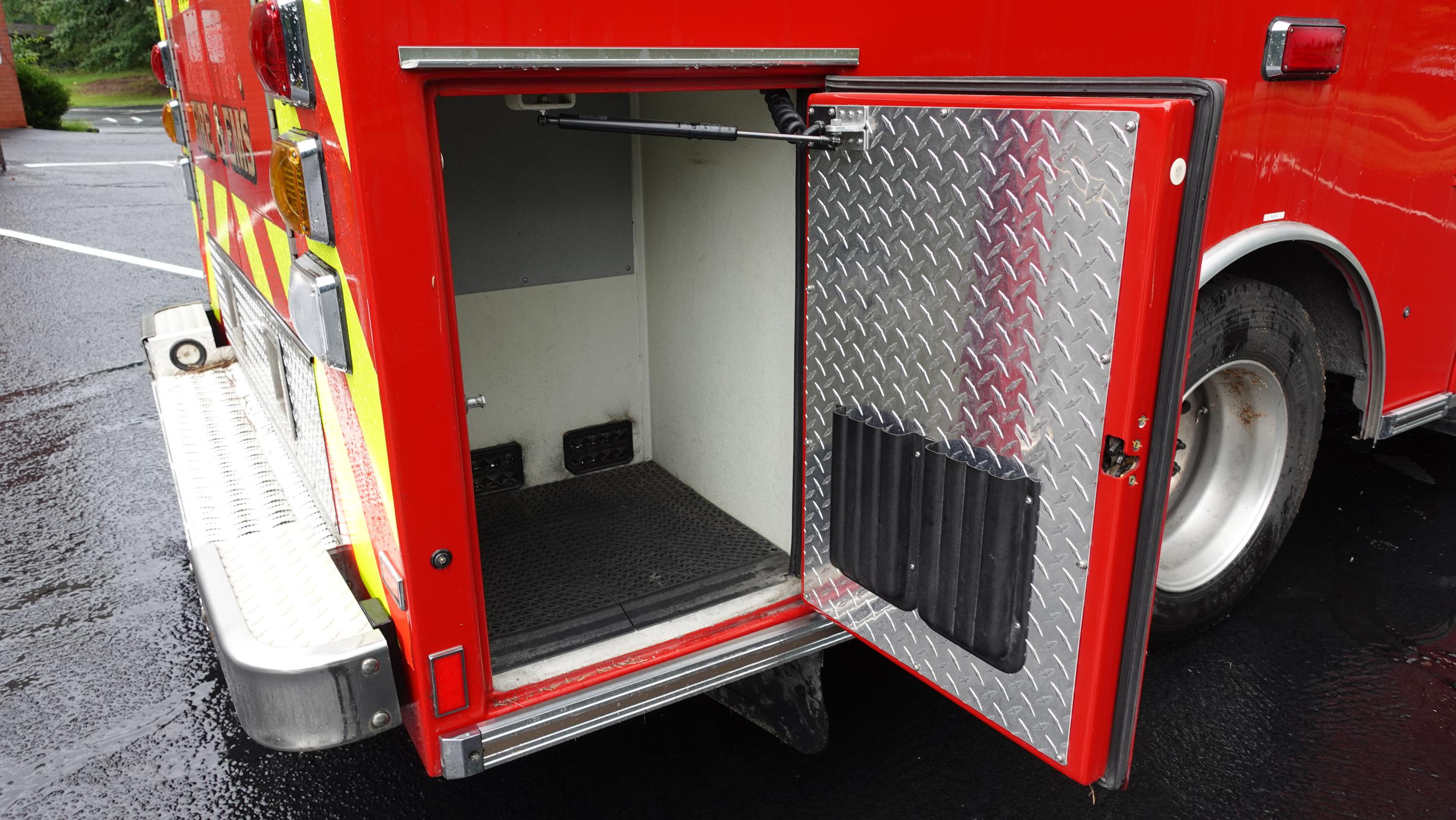 2016 Braun International Type I Ambulance - image 11