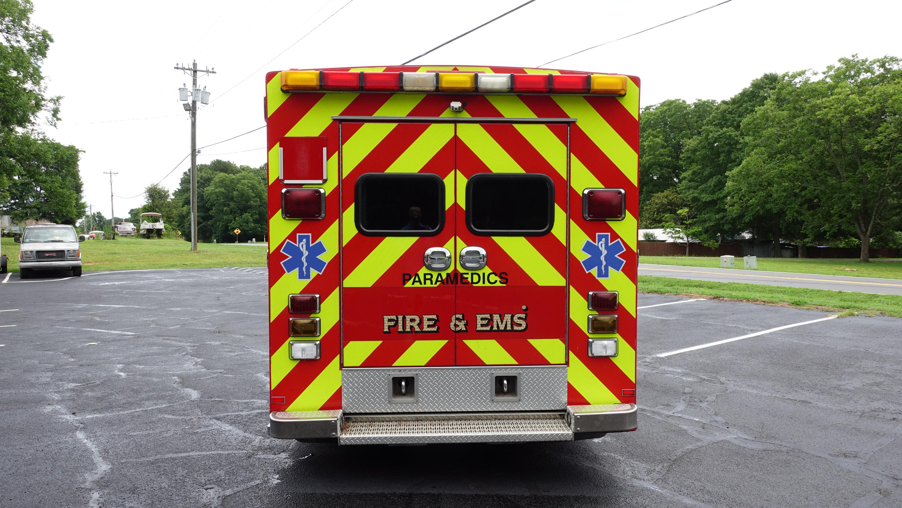 2016 Braun International Type I Ambulance - image 7