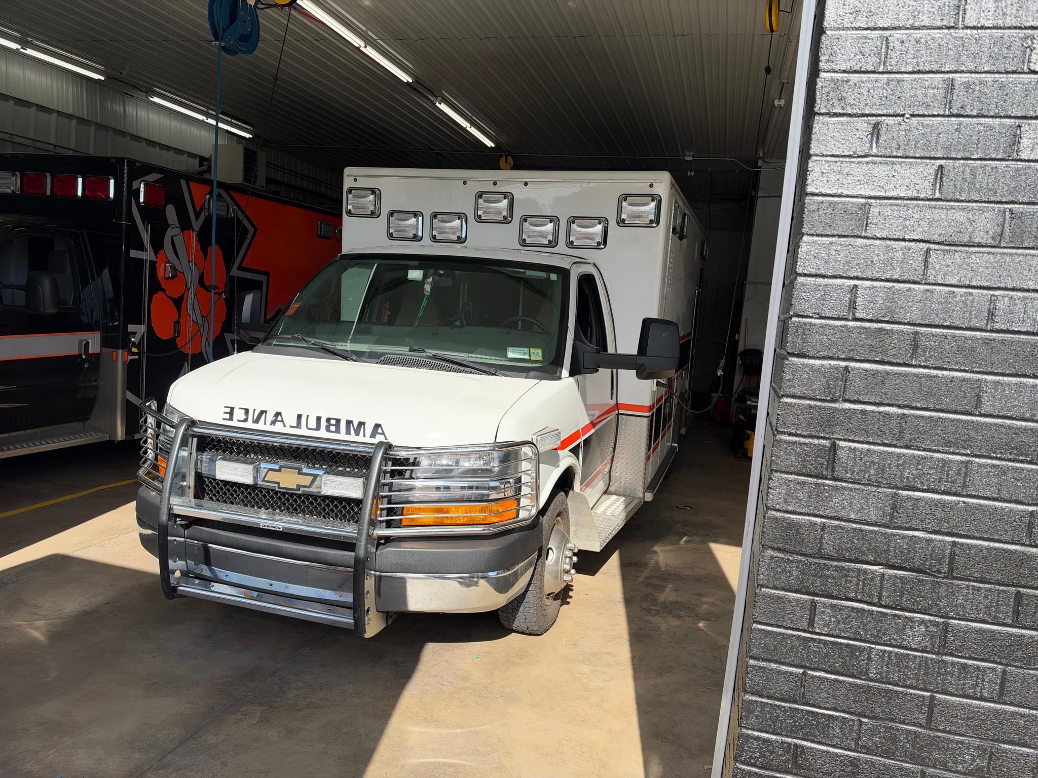 2016 Road Rescue Chevrolet Type III Ambulance - image 3