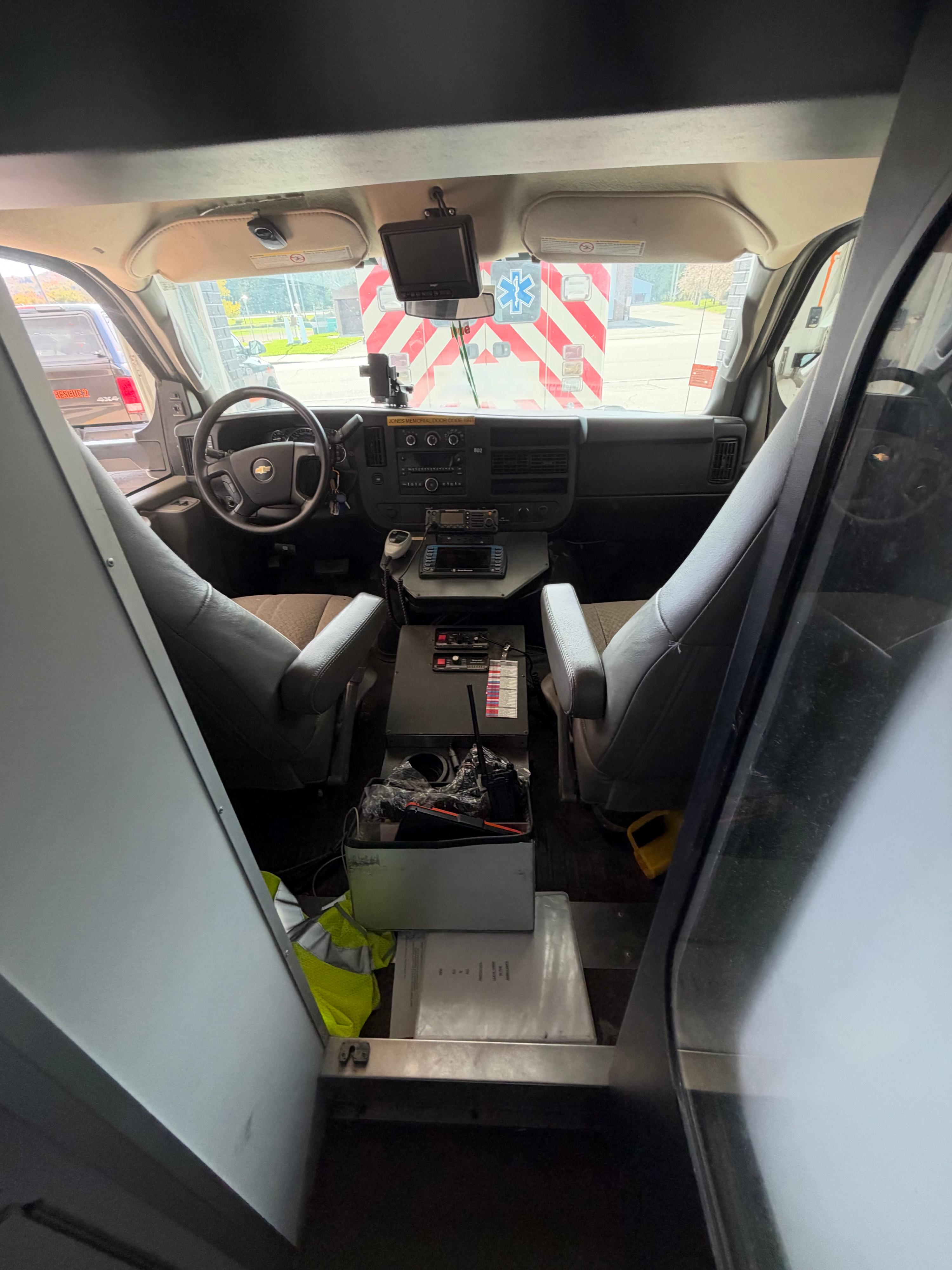 2016 Road Rescue Chevrolet Type III Ambulance - image 6