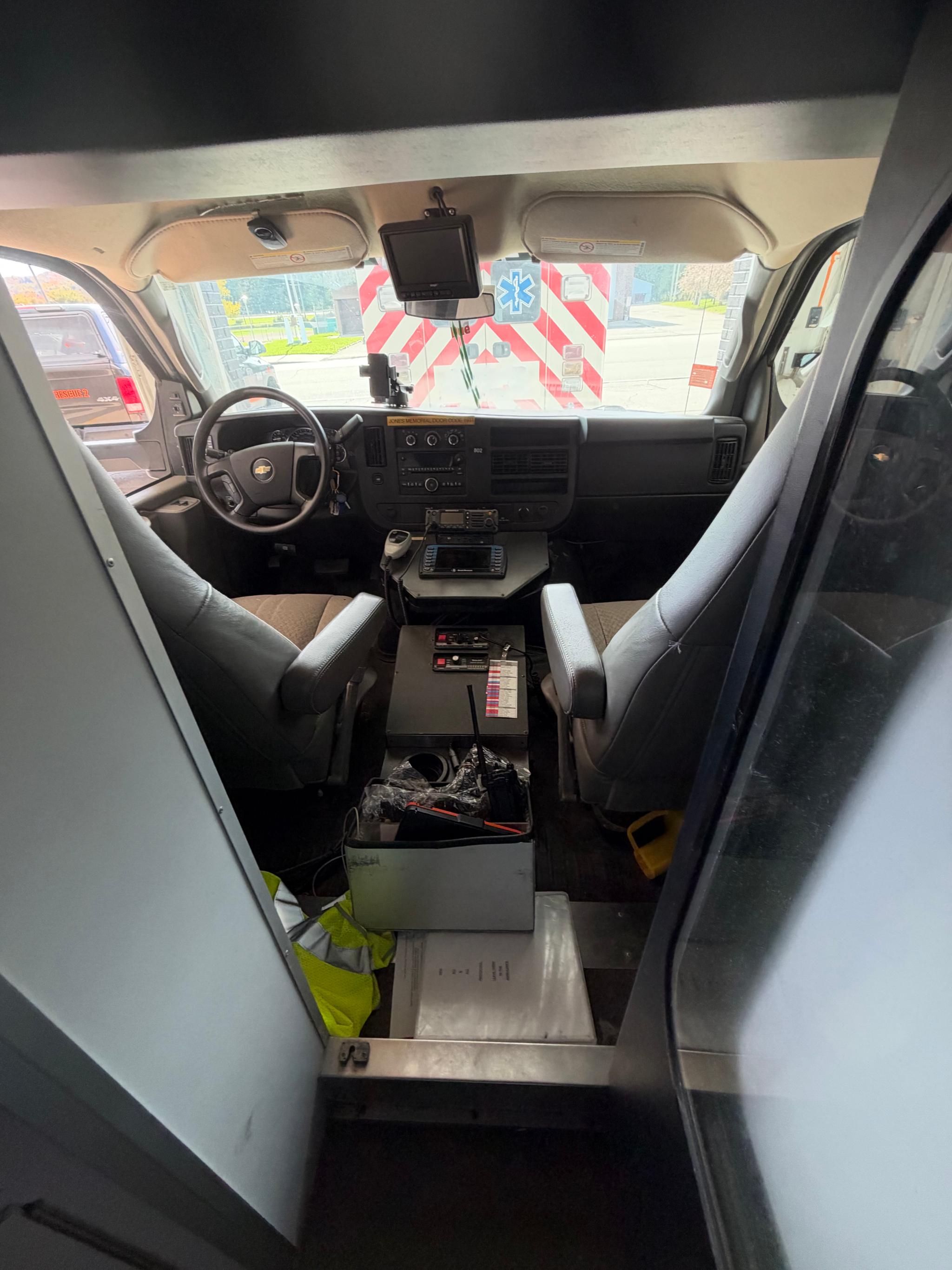 2016 Road Rescue Chevrolet Type III Ambulance - image 5