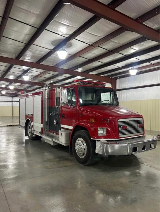 2001 Freightliner FL80 Engine 1250/1000/30 - image 2