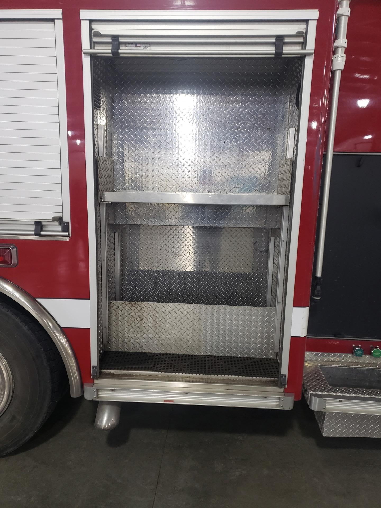 2001 Freightliner FL80 Engine 1250/1000/30 - image 13