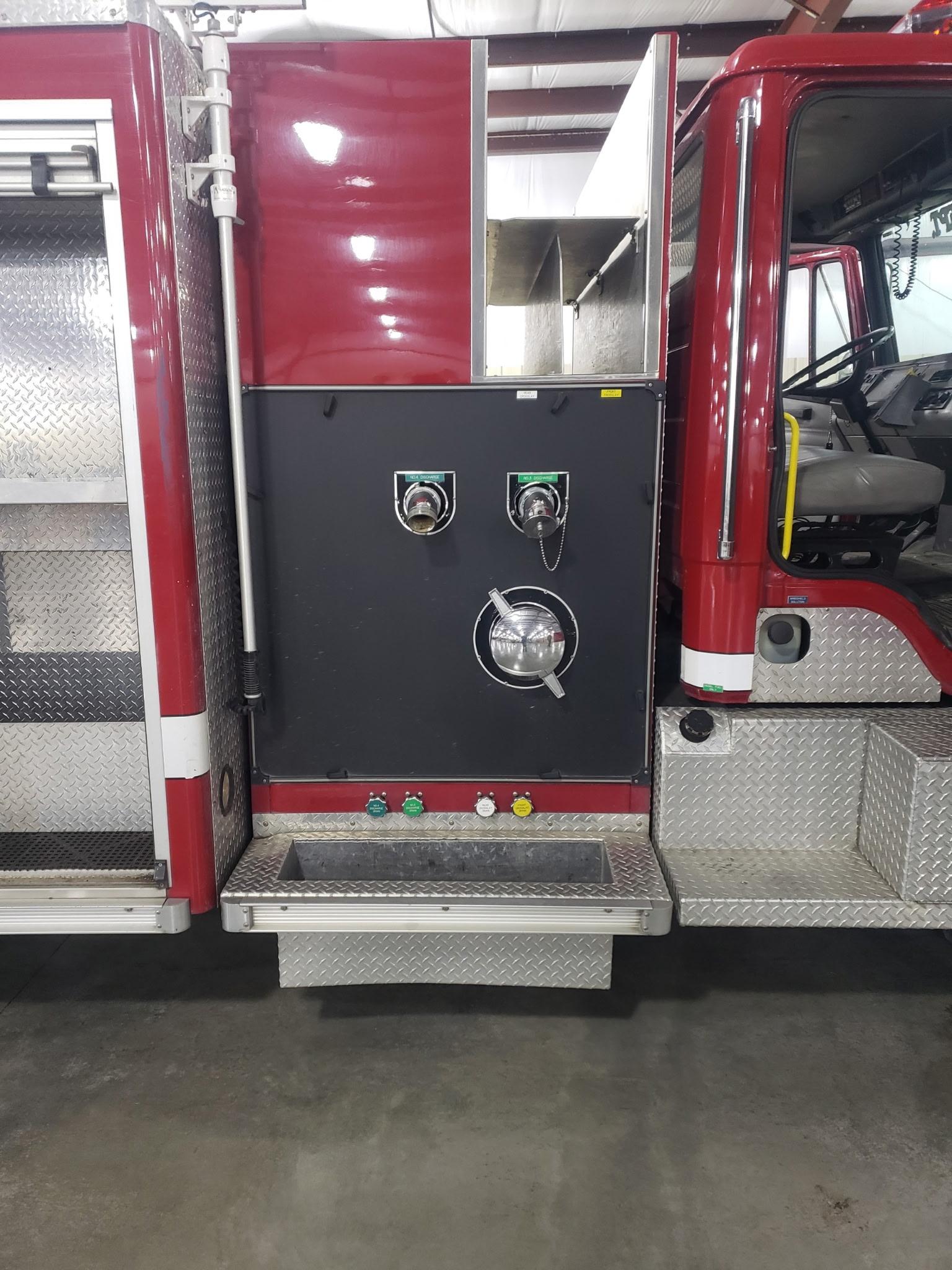 2001 Freightliner FL80 Engine 1250/1000/30 - image 14