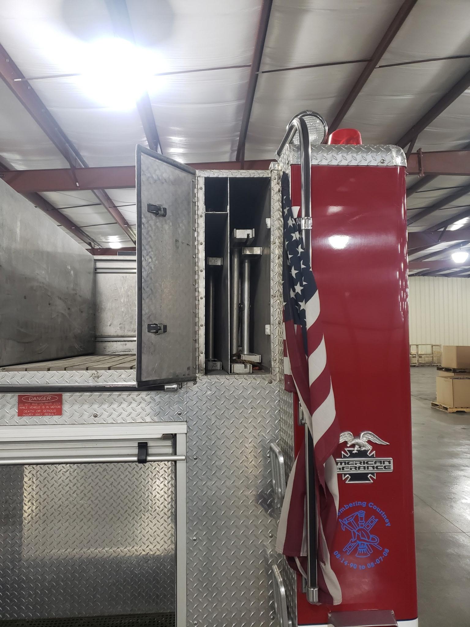 2001 Freightliner FL80 Engine 1250/1000/30 - image 10