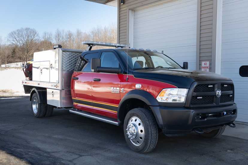 2016 Ram 5500 4x4 Brush Truck — photo 7