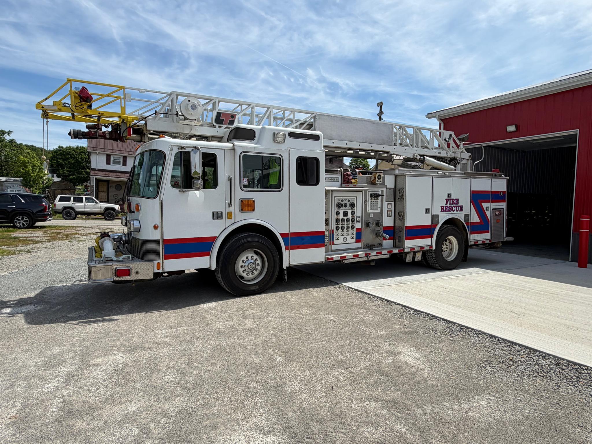 1991 Simon-Duplex LTI 75' Aerial - image 1