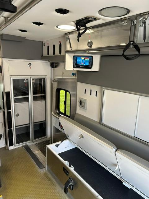 2015 Road Rescue Ford Type III Ambulance - image 21