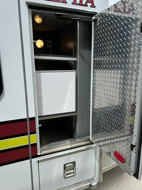 2015 Road Rescue Ford Type III Ambulance - image 31