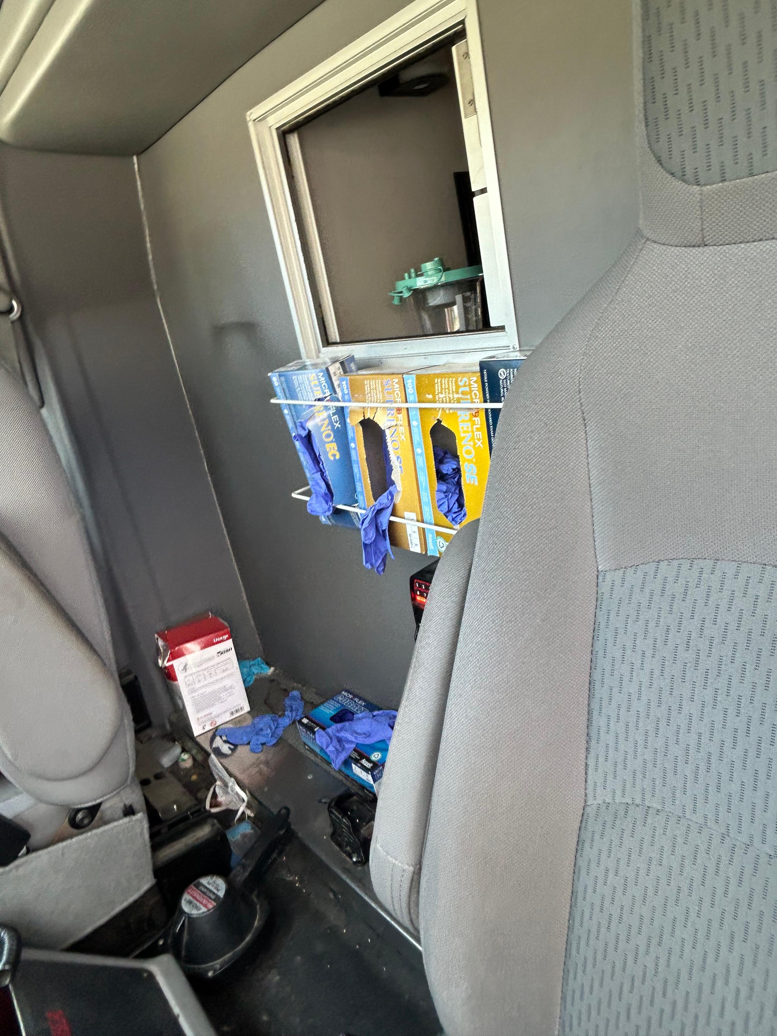 2015 Road Rescue Ford Type III Ambulance - image 19