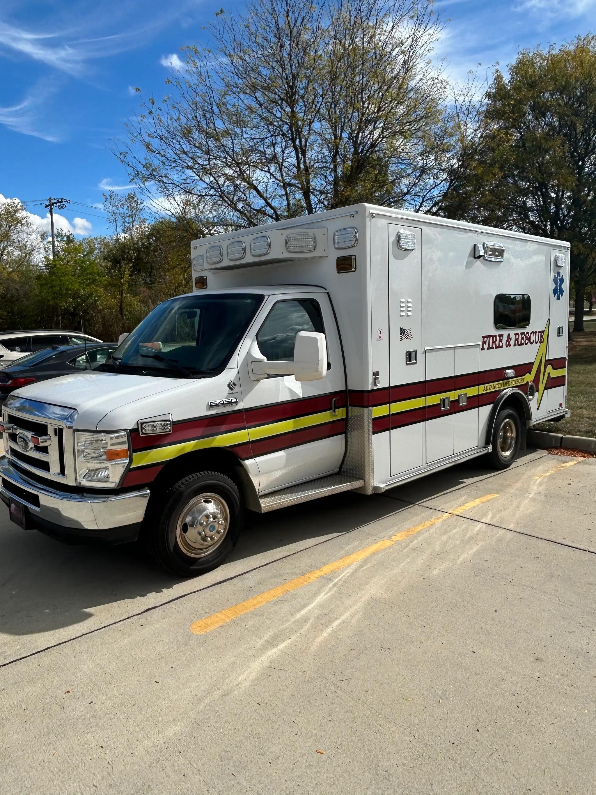 2015 Road Rescue Ford Type III Ambulance - image 1