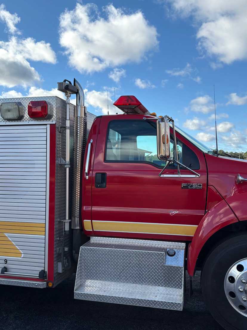2004 Ford F750 Squad — photo 5