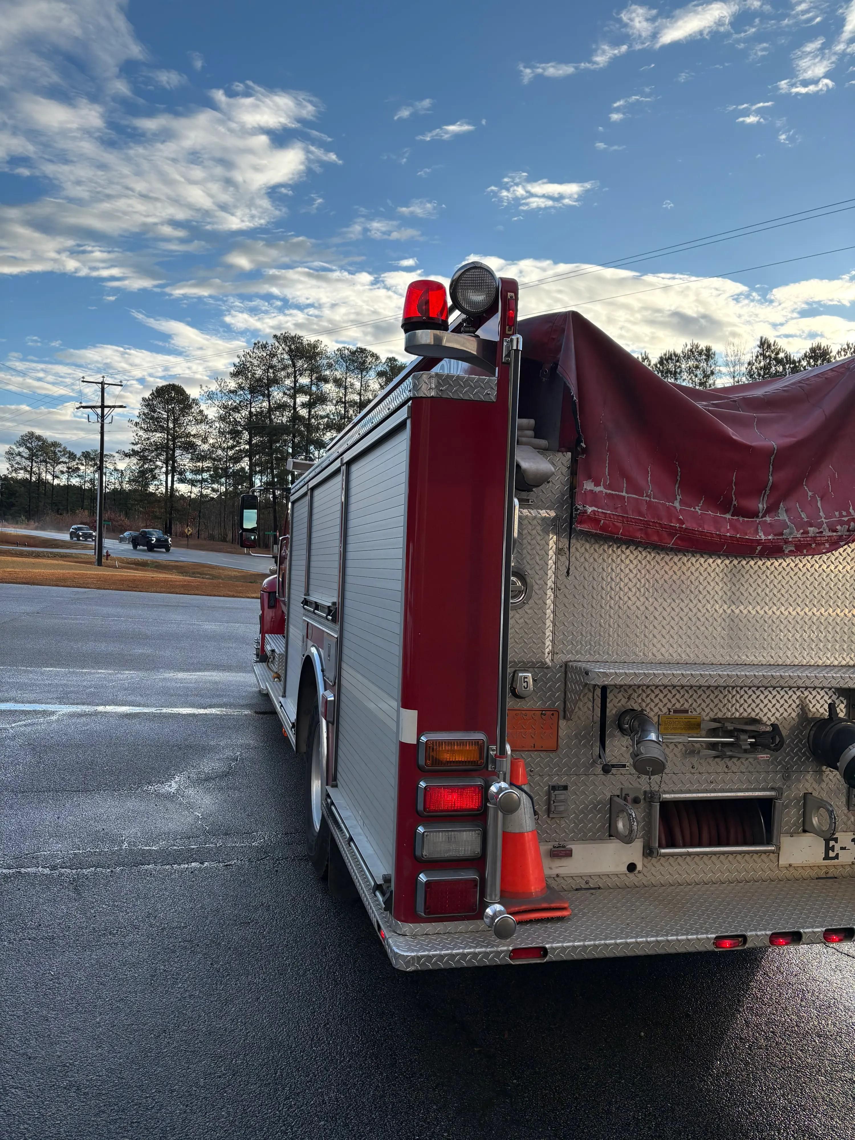2004 KME International Pumper - image 10