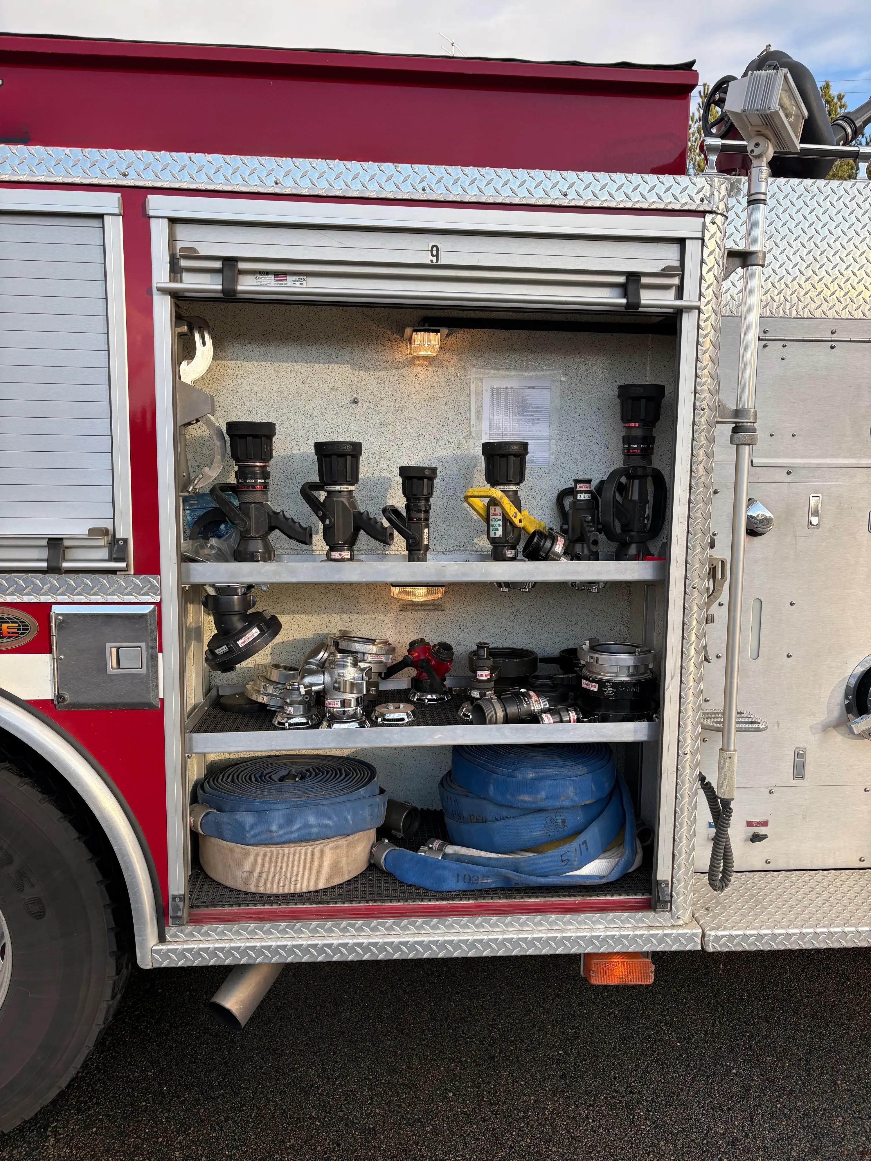 2004 KME International Pumper - image 8