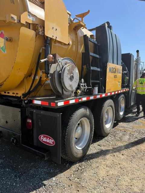 2019 Peterbilt Vermeer Hydrovac - image 9