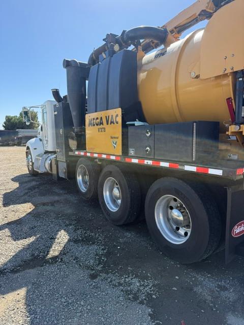 2019 Peterbilt Vermeer Hydrovac - image 8