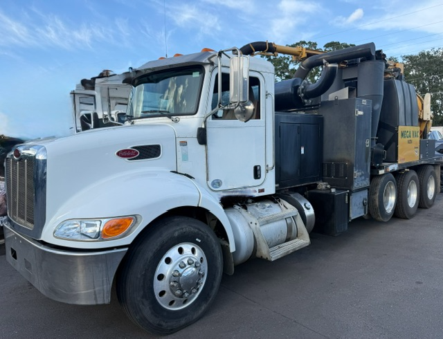 2019 Peterbilt Vermeer Hydrovac - image 1