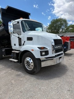 2025 Mack Dump Truck - image 2