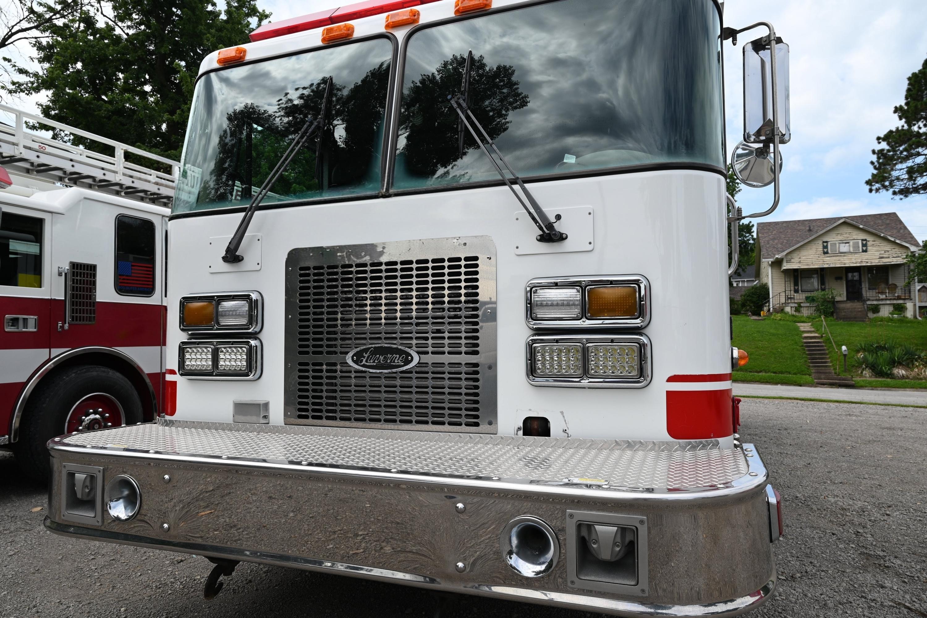 2002 Luverne Spartan Pumper - image 7