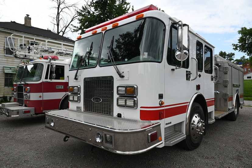 2002 Luverne Spartan Pumper — photo 6