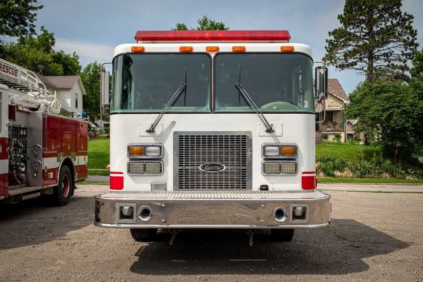 2002 Luverne Spartan Pumper — photo 8