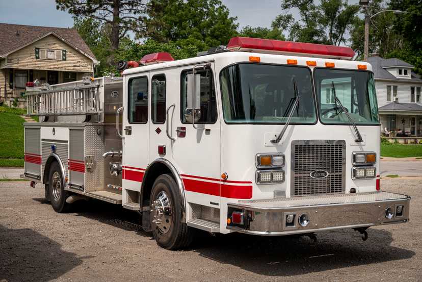 2002 Luverne Spartan Pumper — photo 3