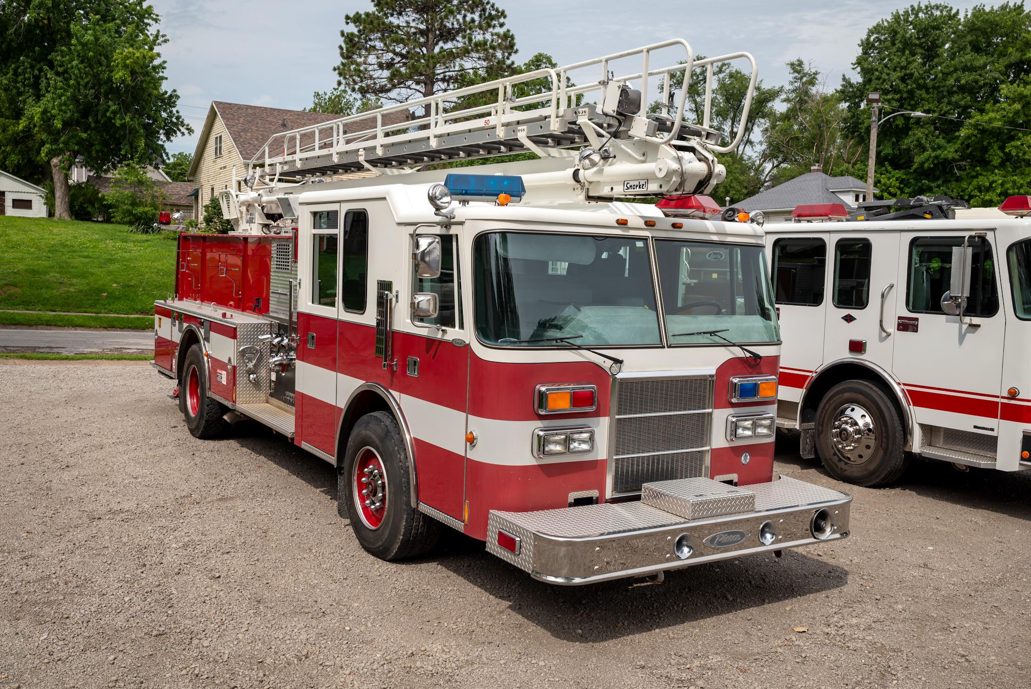 1995 Pierce Custom 50' Aerial - image 5
