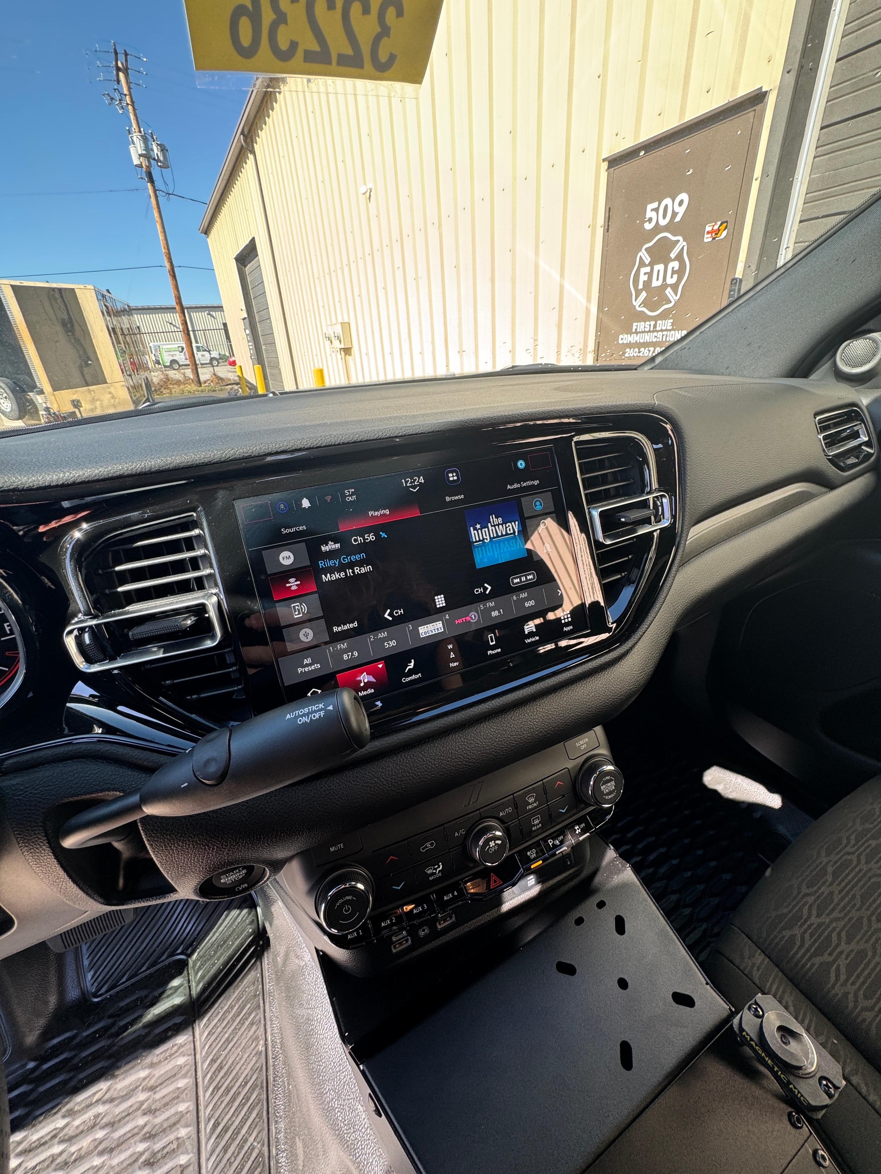 2026 Dodge Durango 4x4 Command Unit - image 16