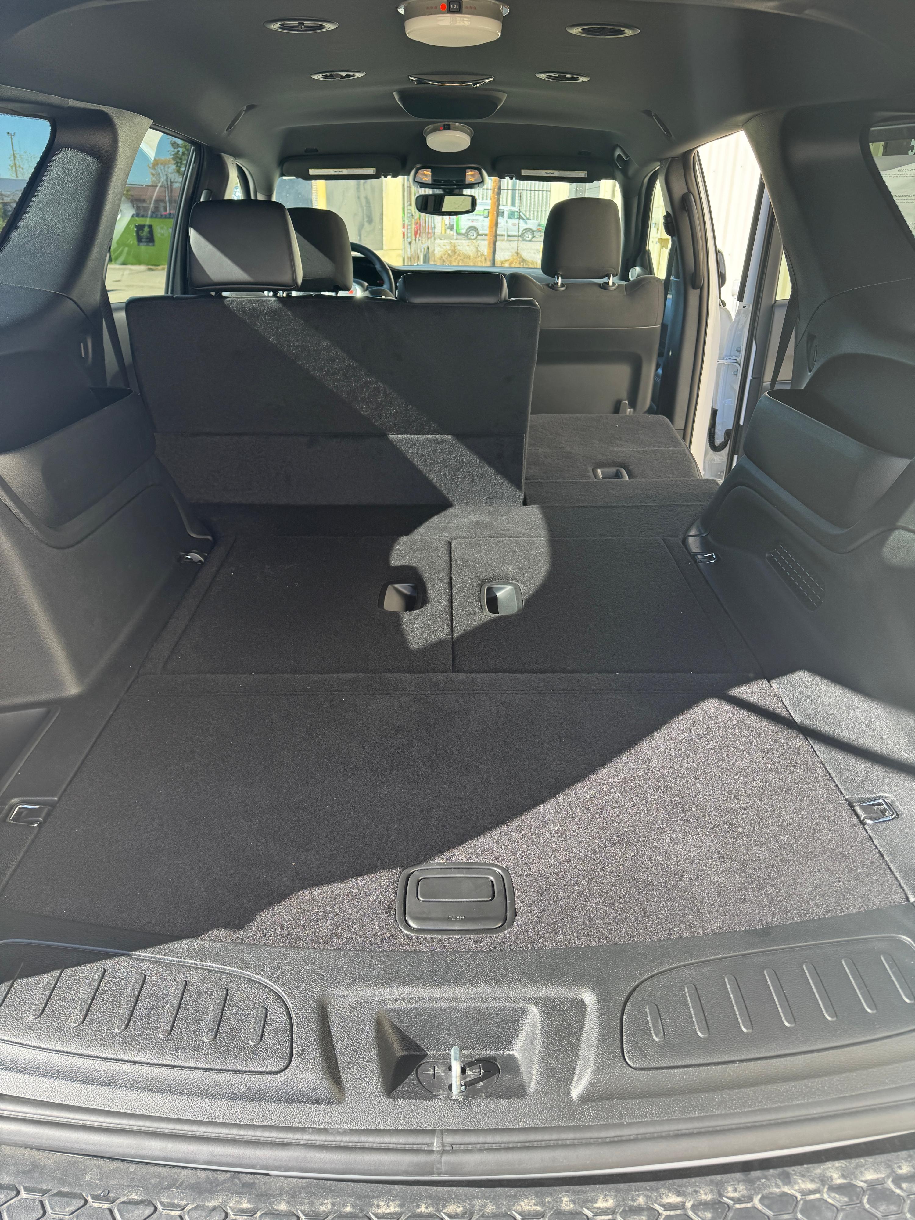 2026 Dodge Durango 4x4 Command Unit - image 30