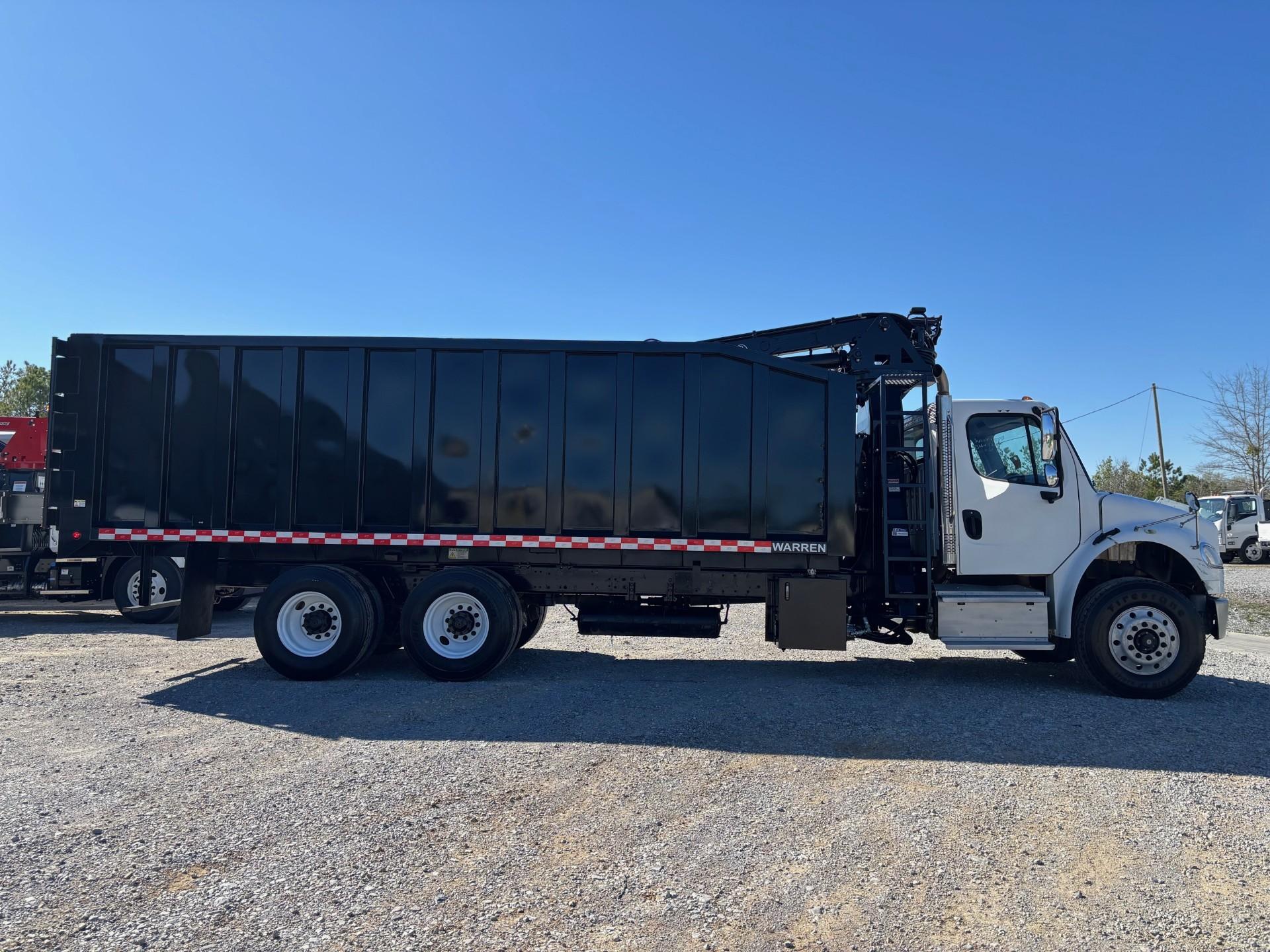 New LEMCO 7000 Loader on 2017 Freightliner - image 1