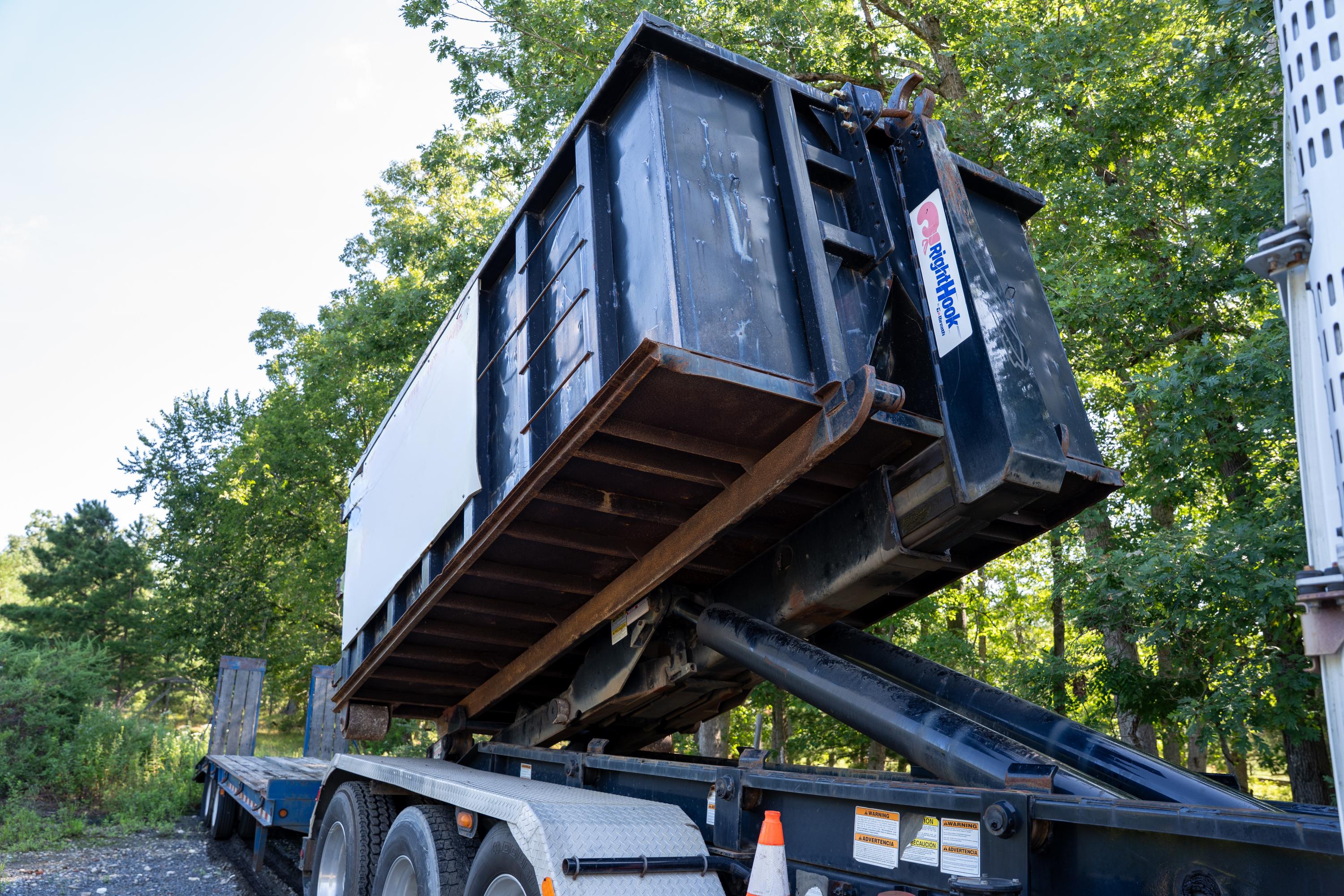 2017 Volvo Galbreath Hooklift - image 38