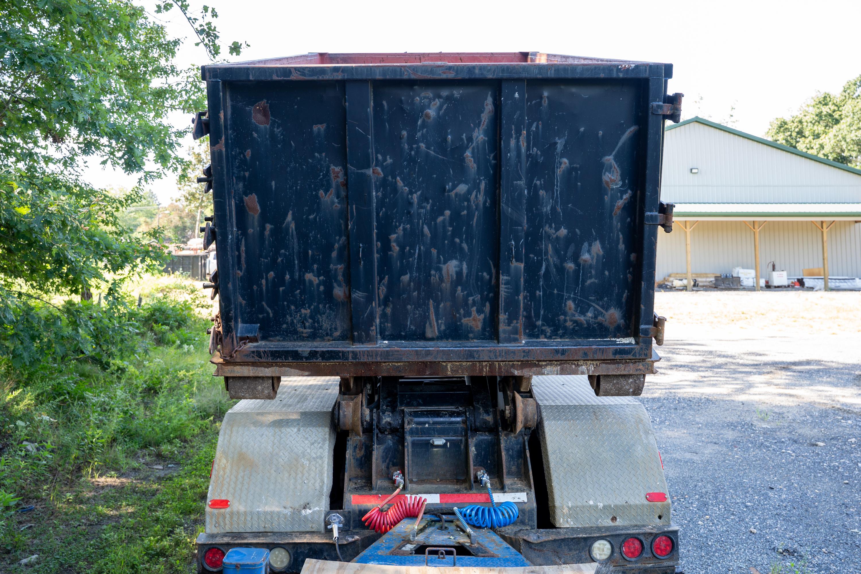 2017 Volvo Galbreath Hooklift - image 19