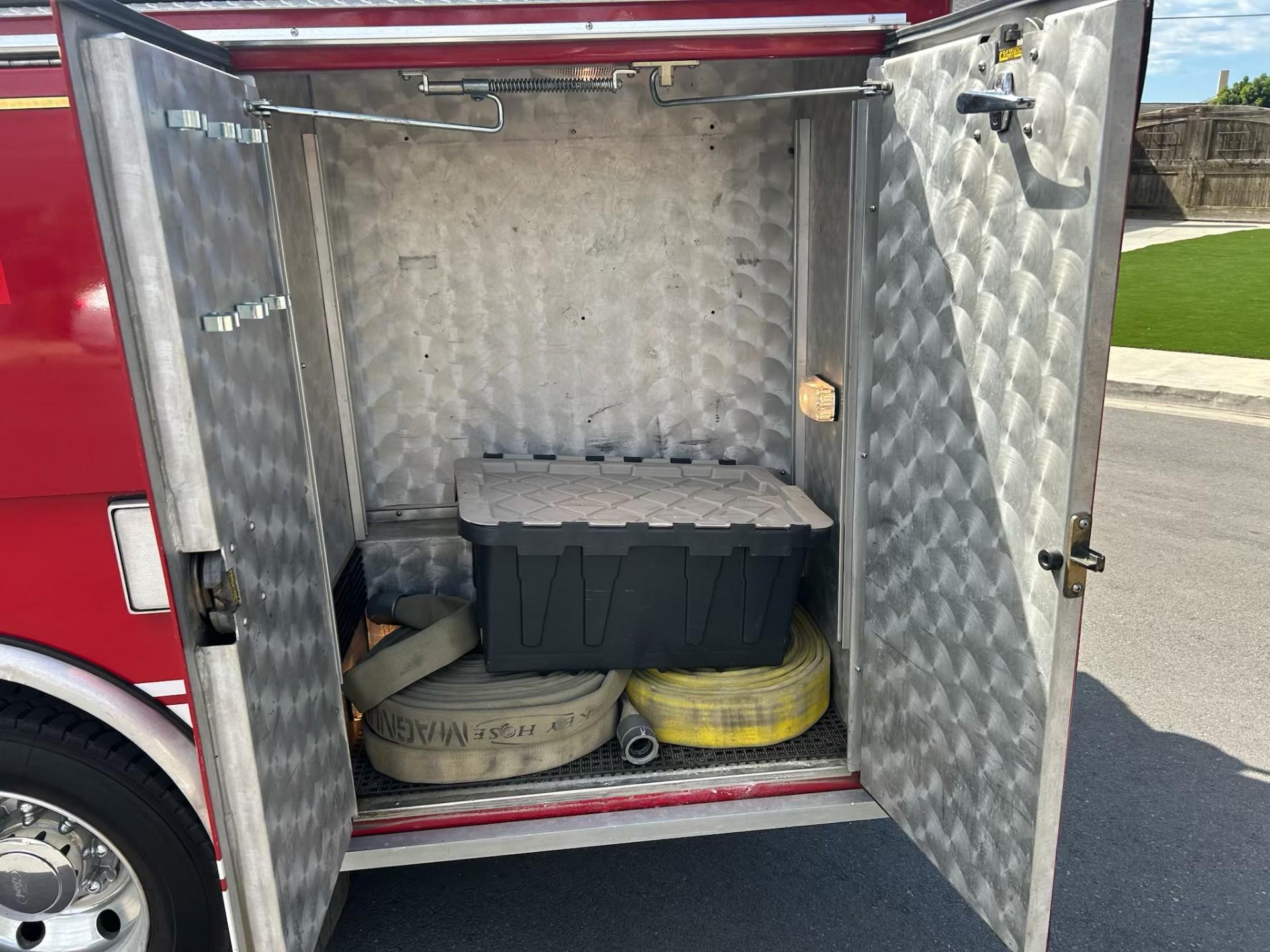 2004 Ford F-550 Mini Pumper - image 23