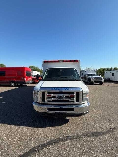 2010 Ford E-350 Type III Ambulance — photo 2