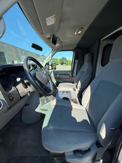 2010 Ford E-350 Type III Ambulance — photo 8
