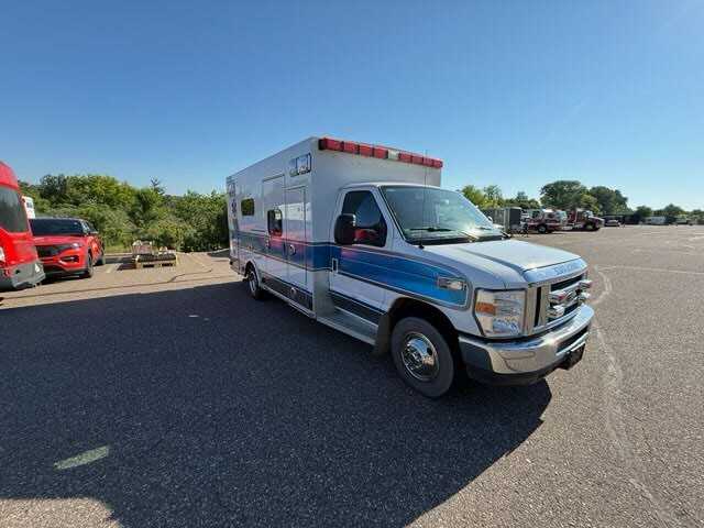 2010 Ford E-350 Type III Ambulance