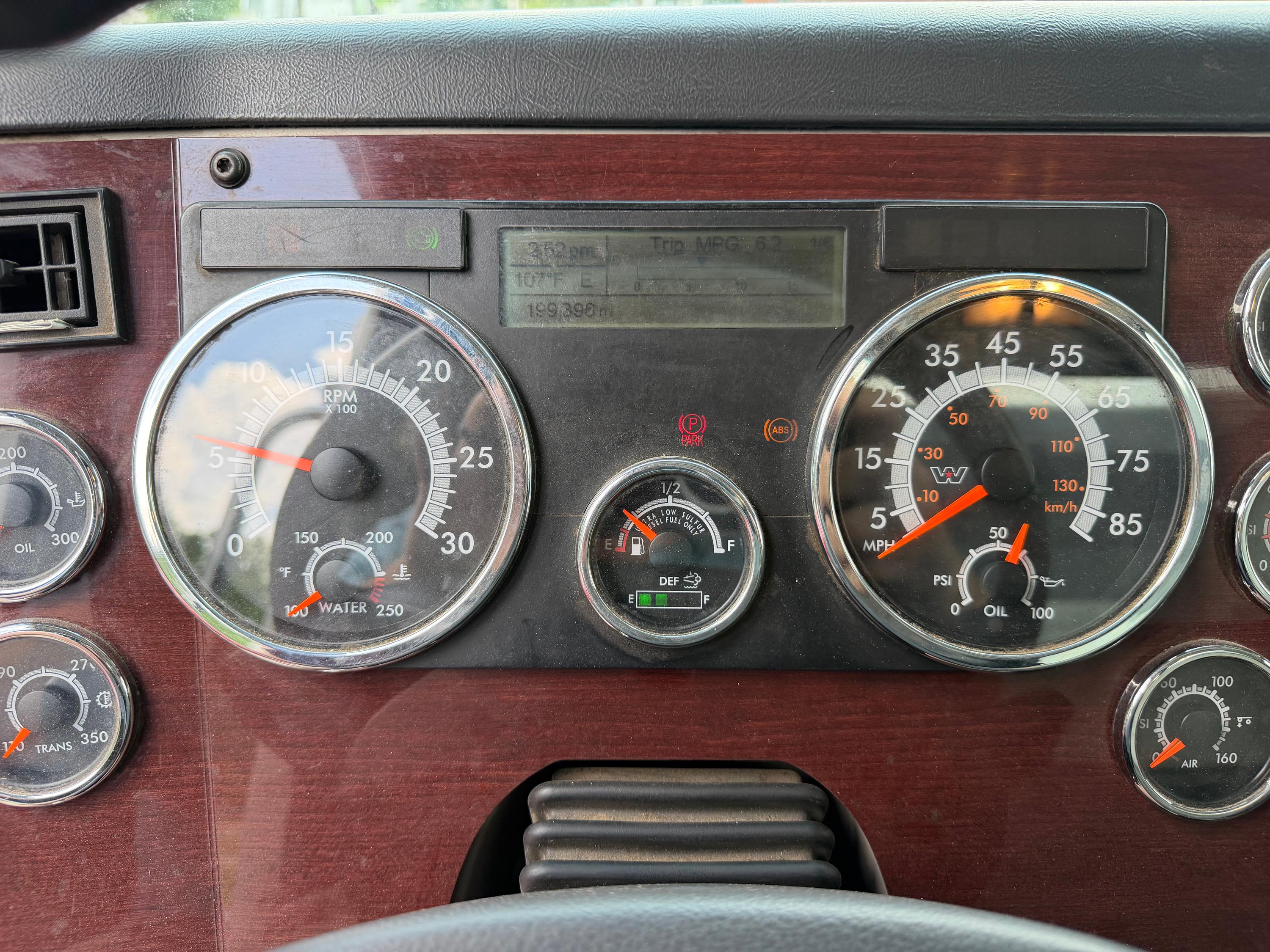 2022 Western Star 47x Dump Truck - image 11
