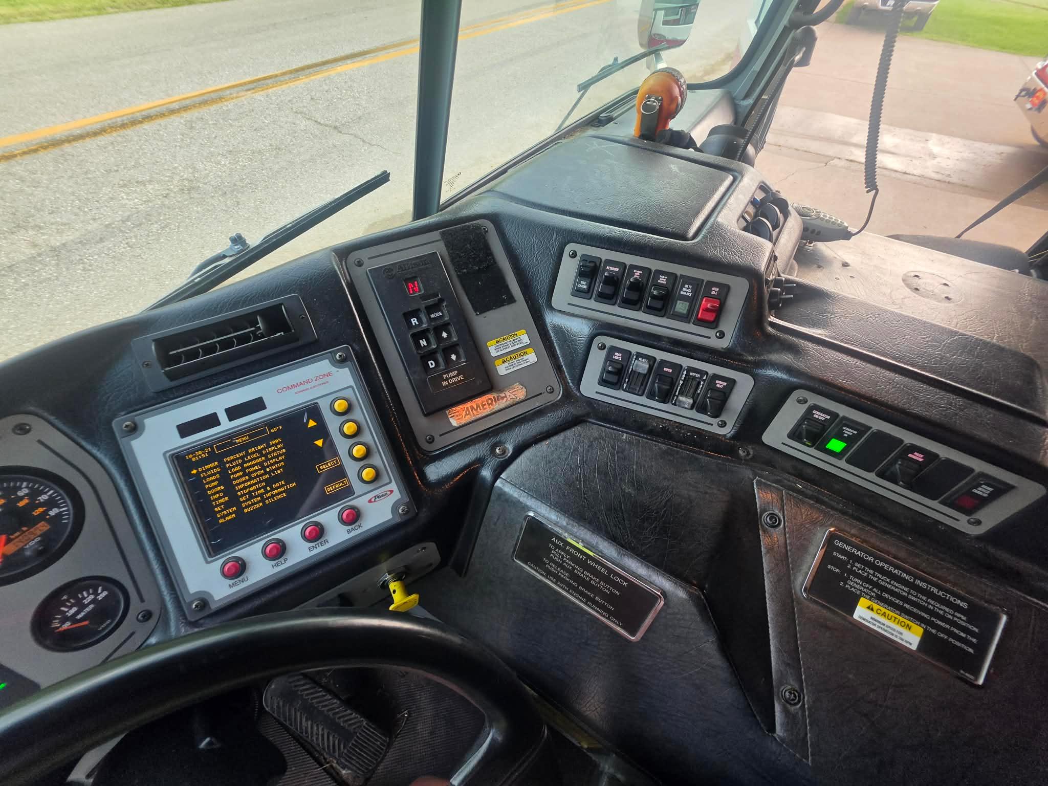 2002 Pierce DASH Pumper - image 7