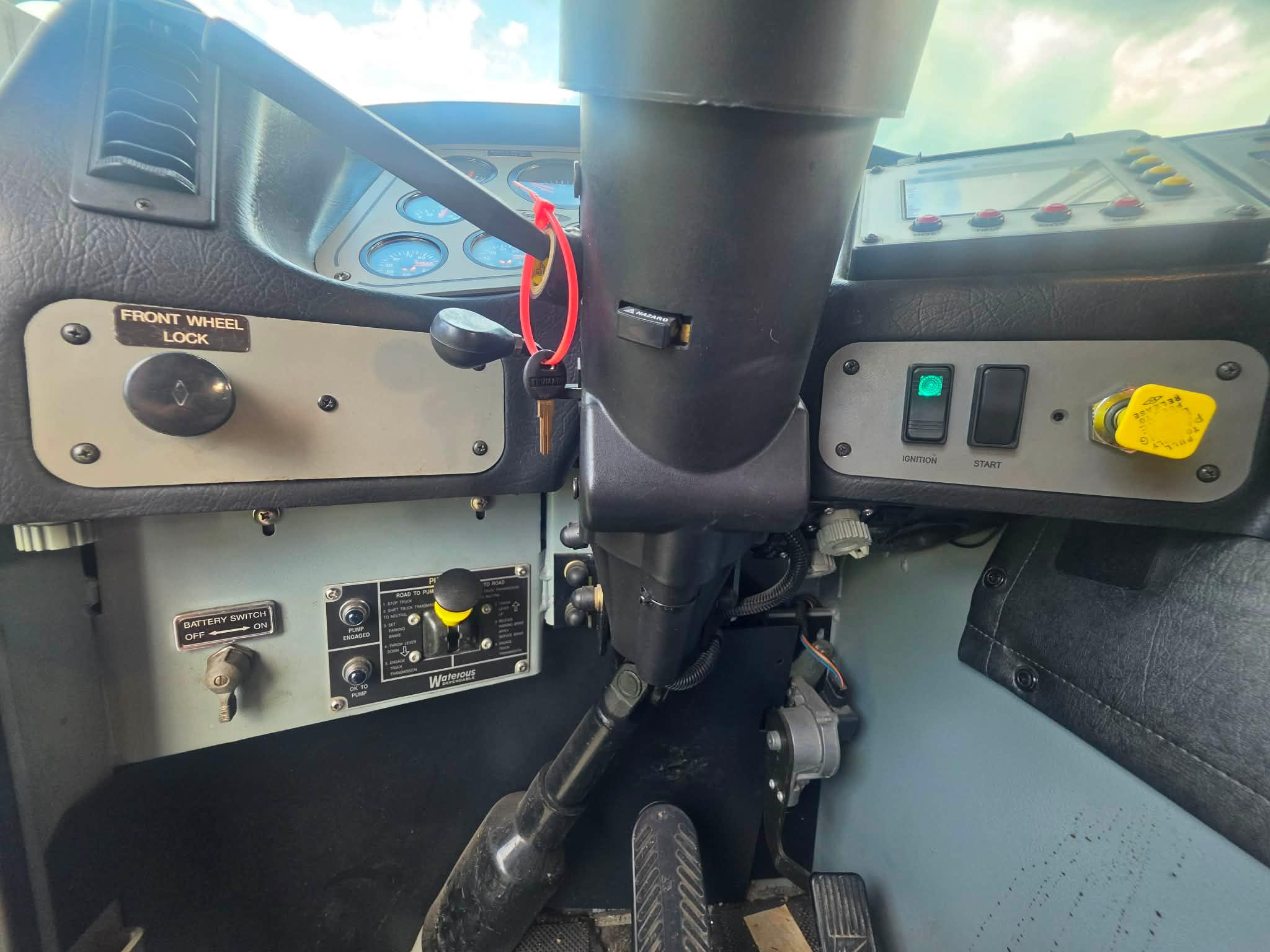 2002 Pierce DASH Pumper - image 10