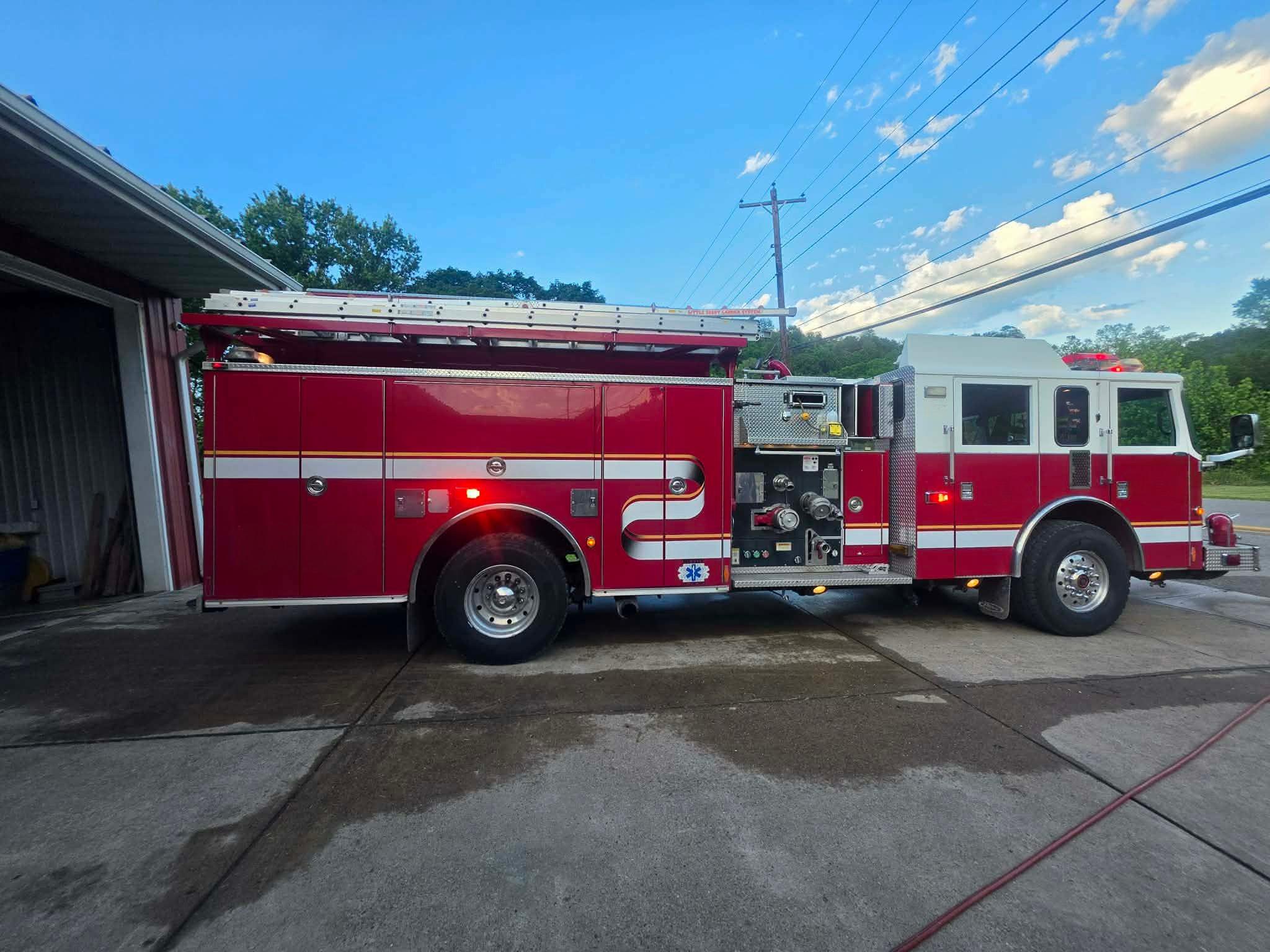 2002 Pierce DASH Pumper - image 2