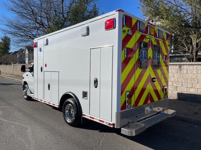 2024 E450 Super Duty Type III Wheeled Coach (Remount) Ambulance - image 3