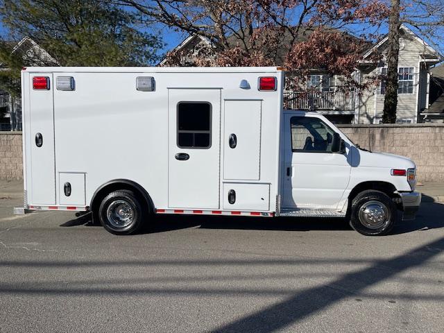 2024 E450 Super Duty Type III Wheeled Coach (Remount) Ambulance - image 6
