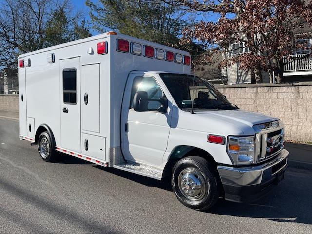 2024 E450 Super Duty Type III Wheeled Coach (Remount) Ambulance - image 7