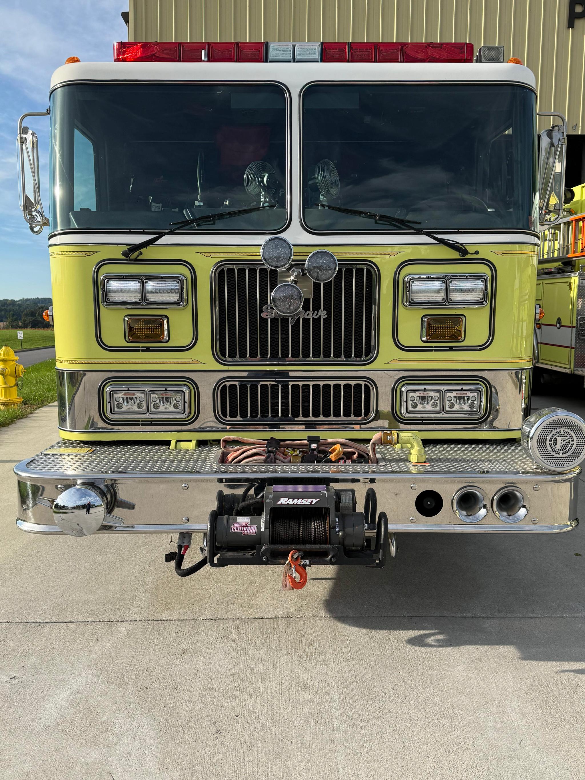 2002 Seagrave Pumper - image 3