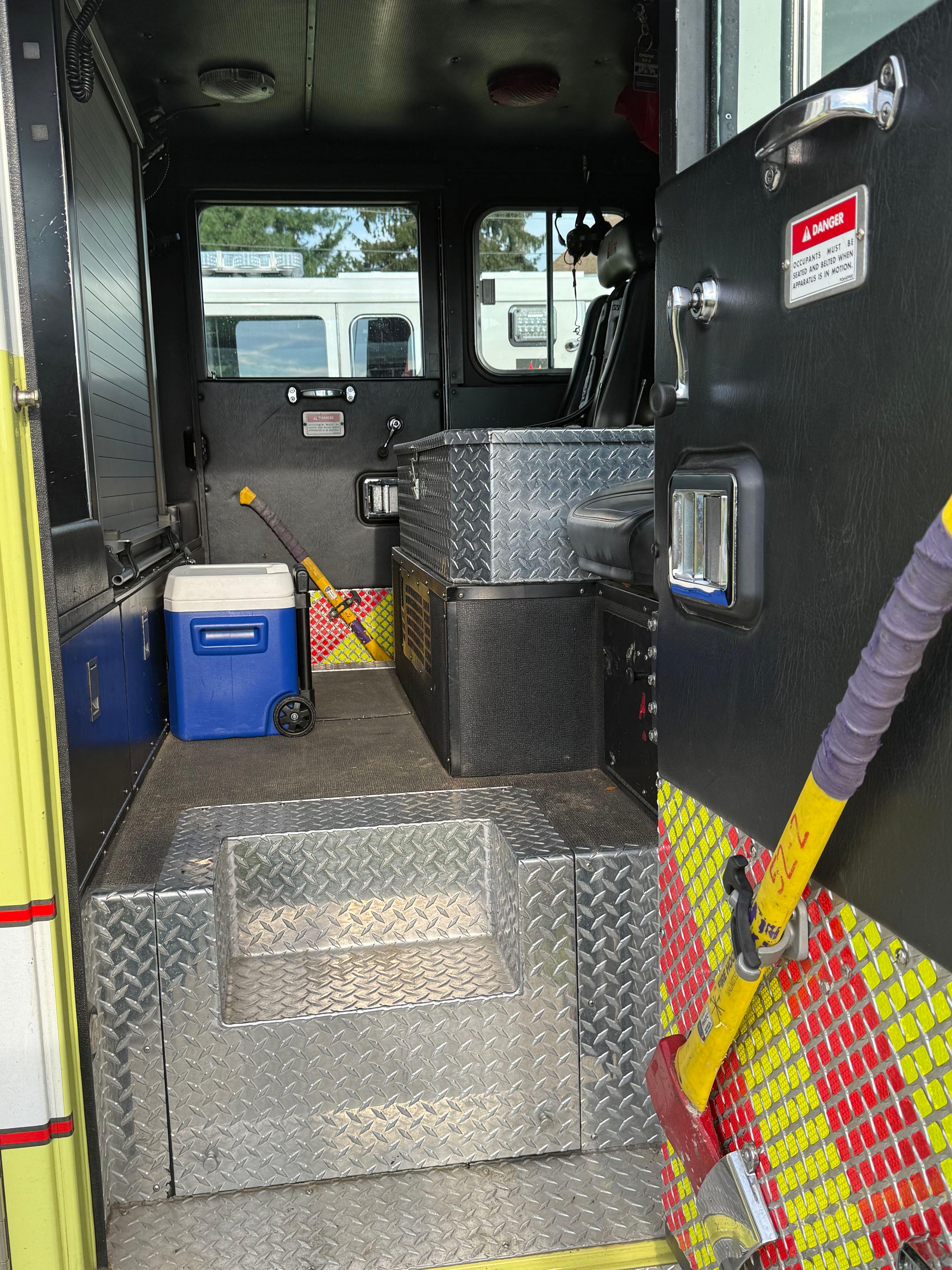 2002 Seagrave Pumper - image 12