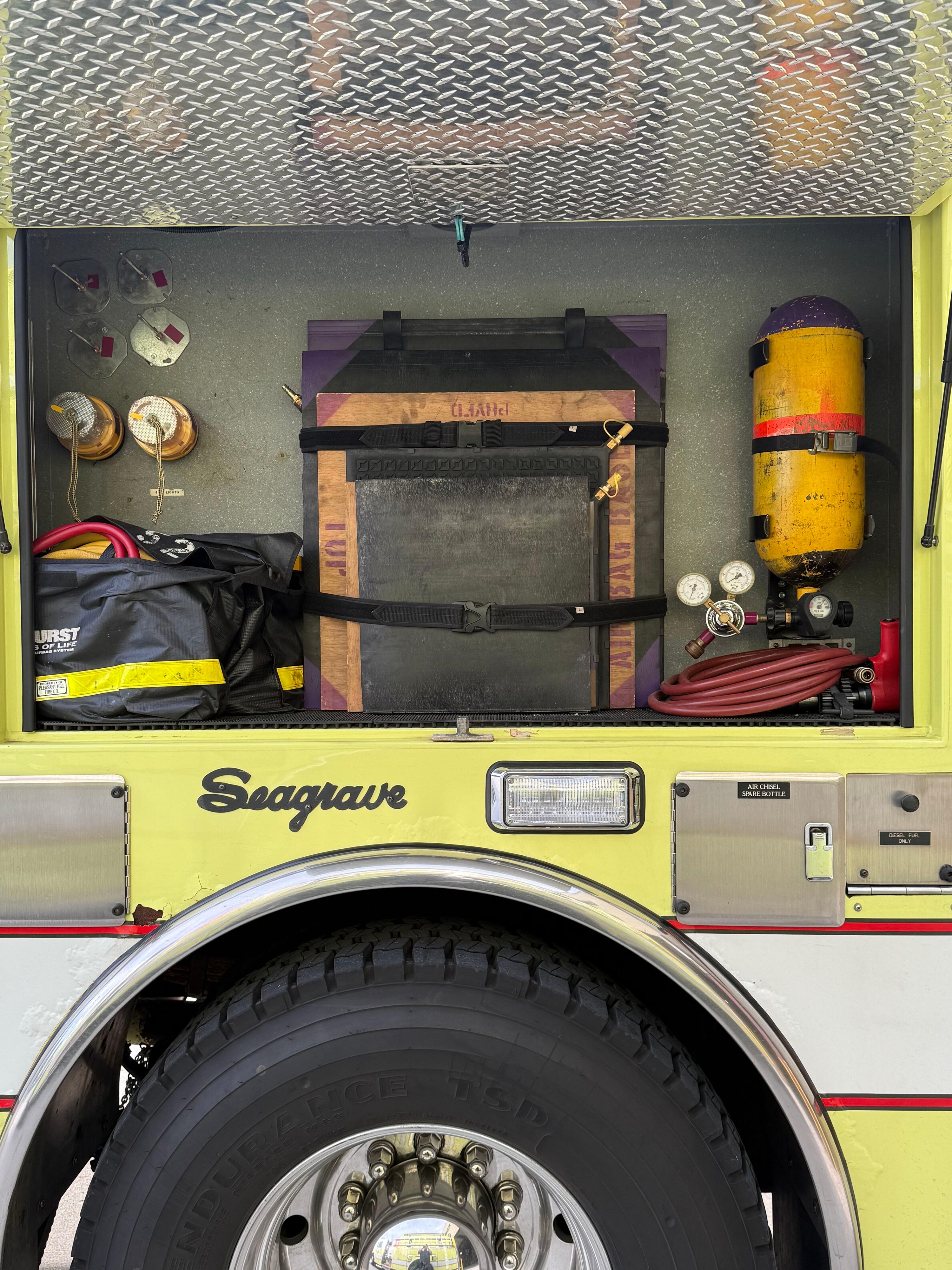2002 Seagrave Pumper - image 6