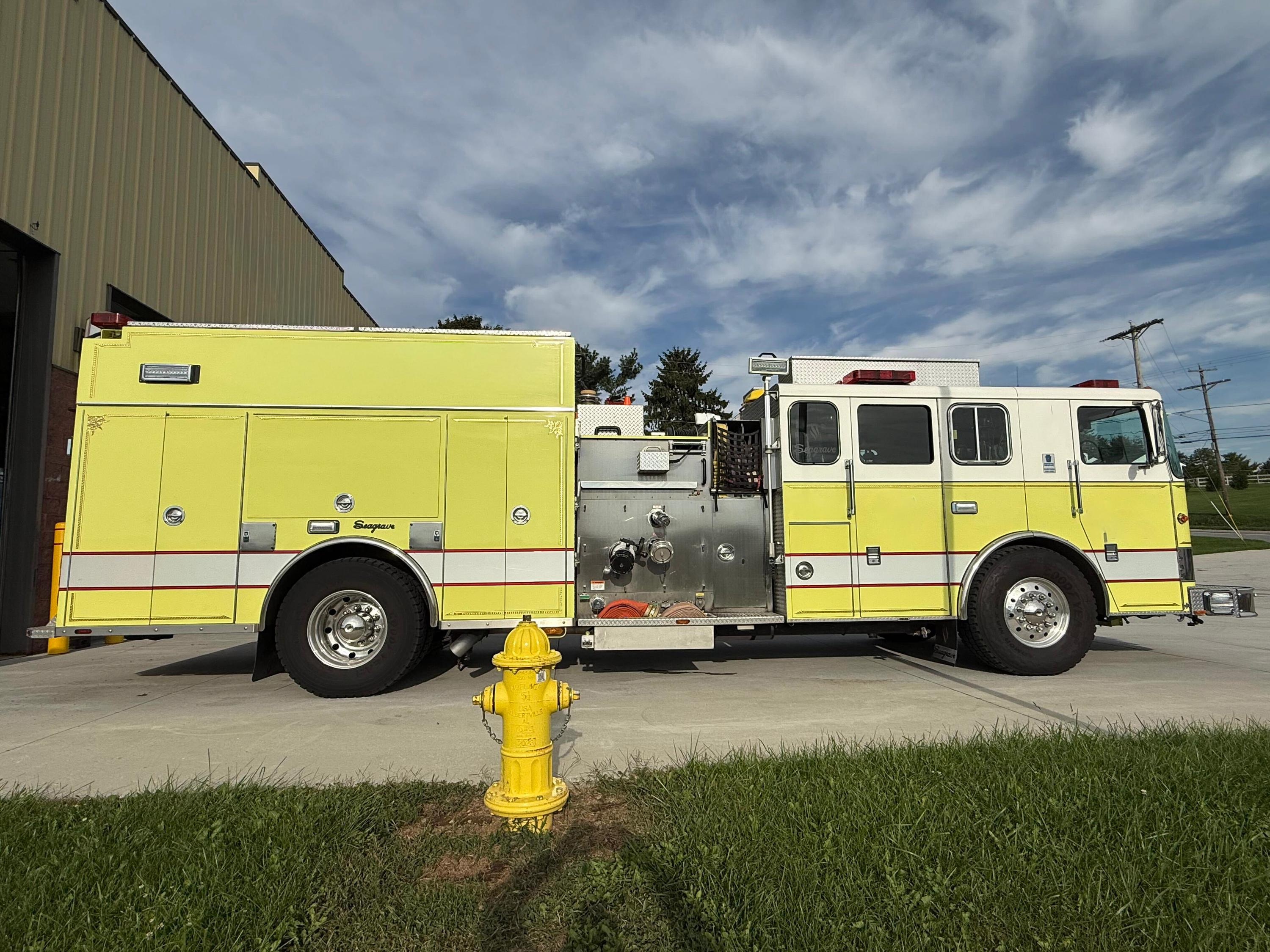 2002 Seagrave Pumper - image 4