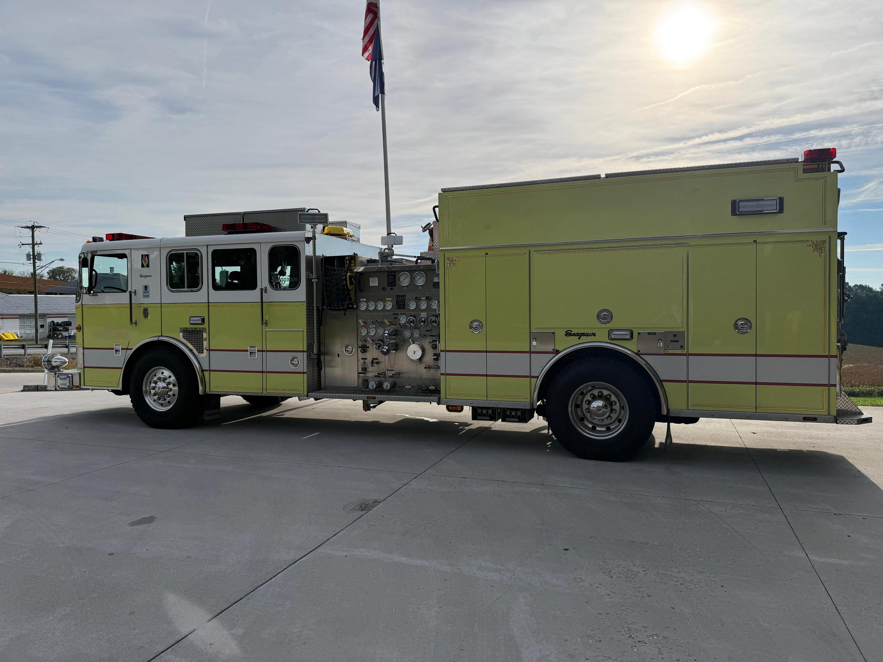 2002 Seagrave Pumper - image 5