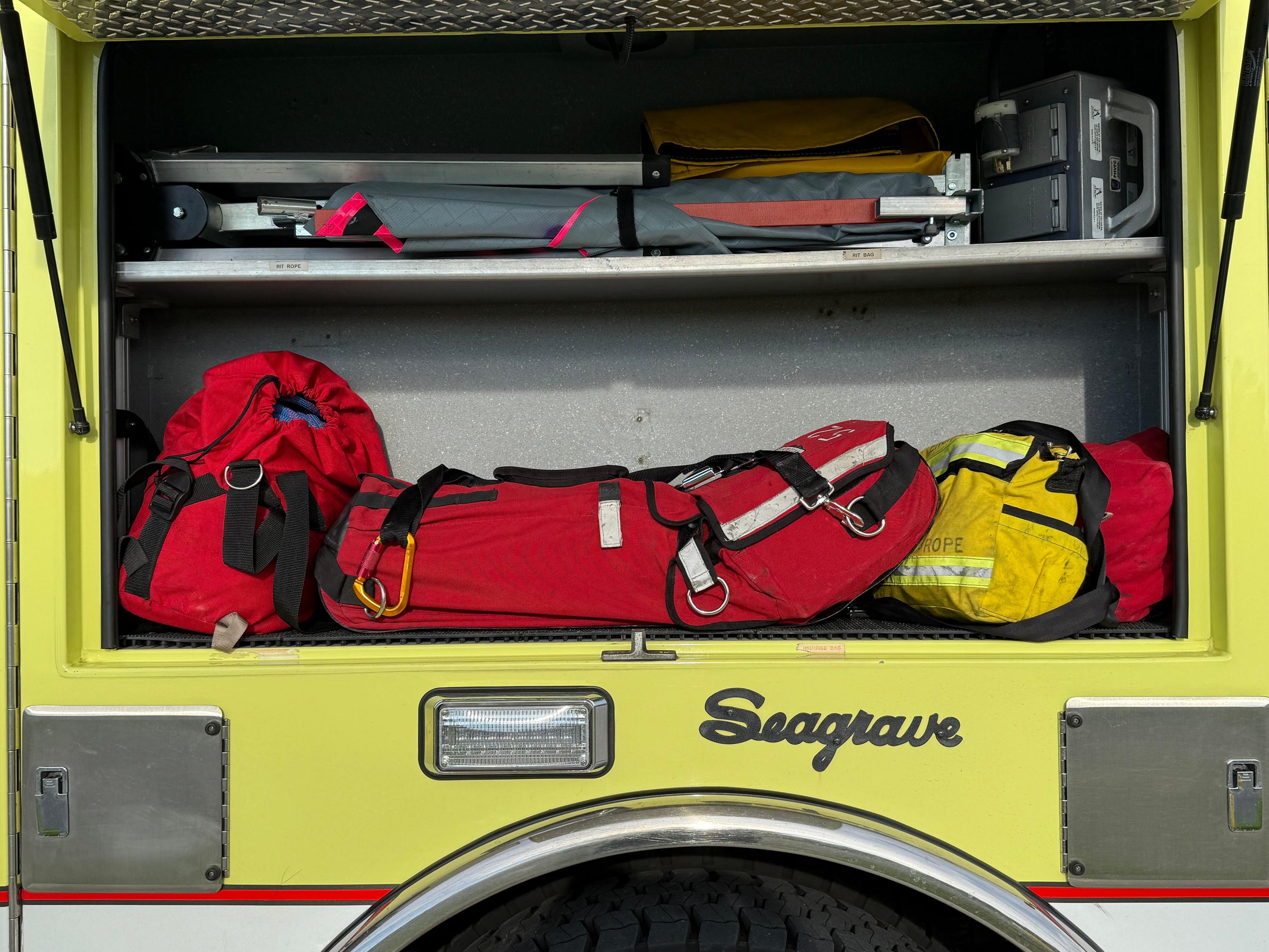2002 Seagrave Pumper - image 7